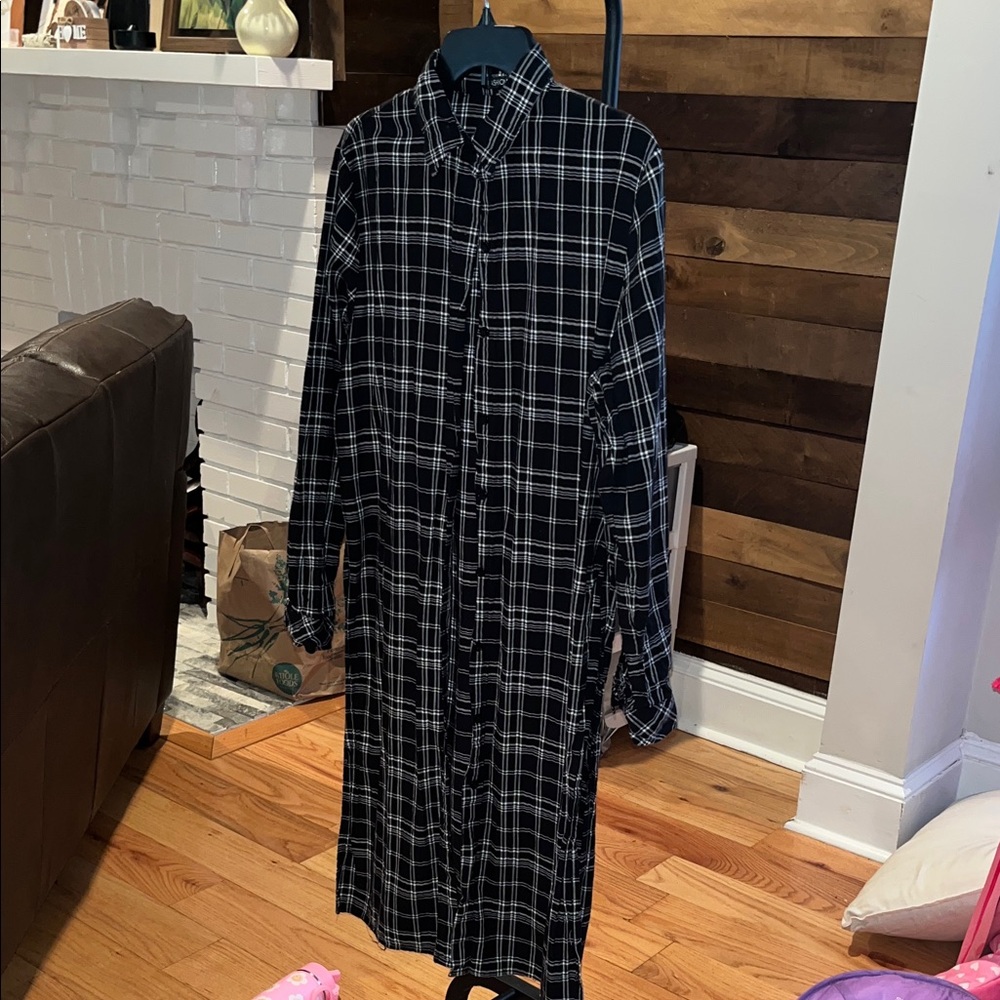Fashion Nova Black and White Plaid Button Down Shirt